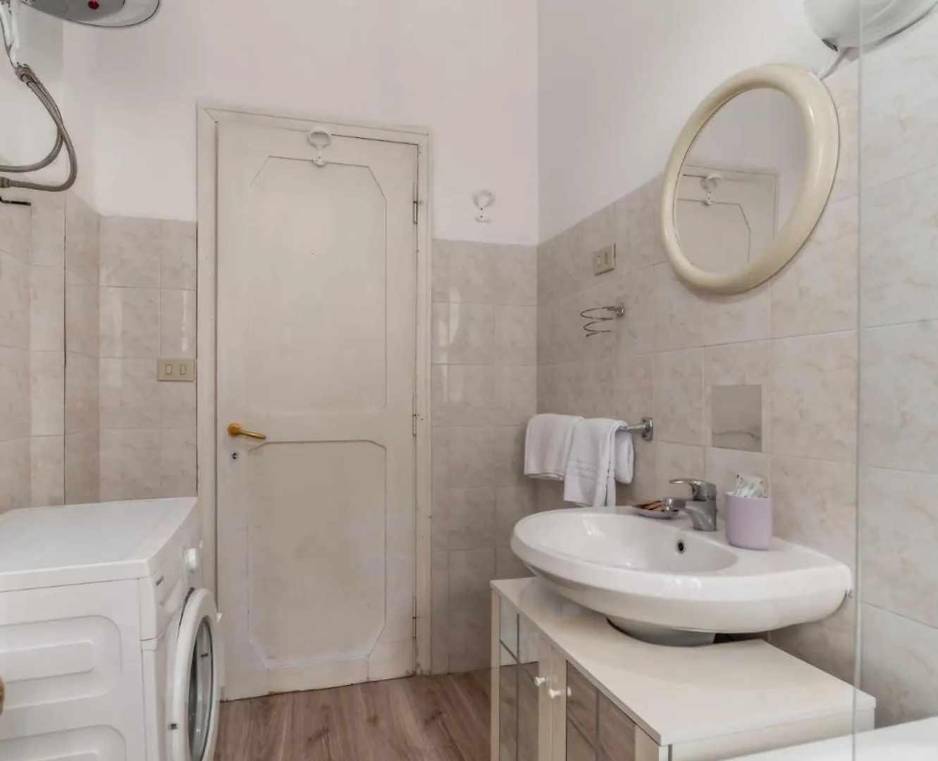 Casa Giuli - Metro Jonio Apartment Rome