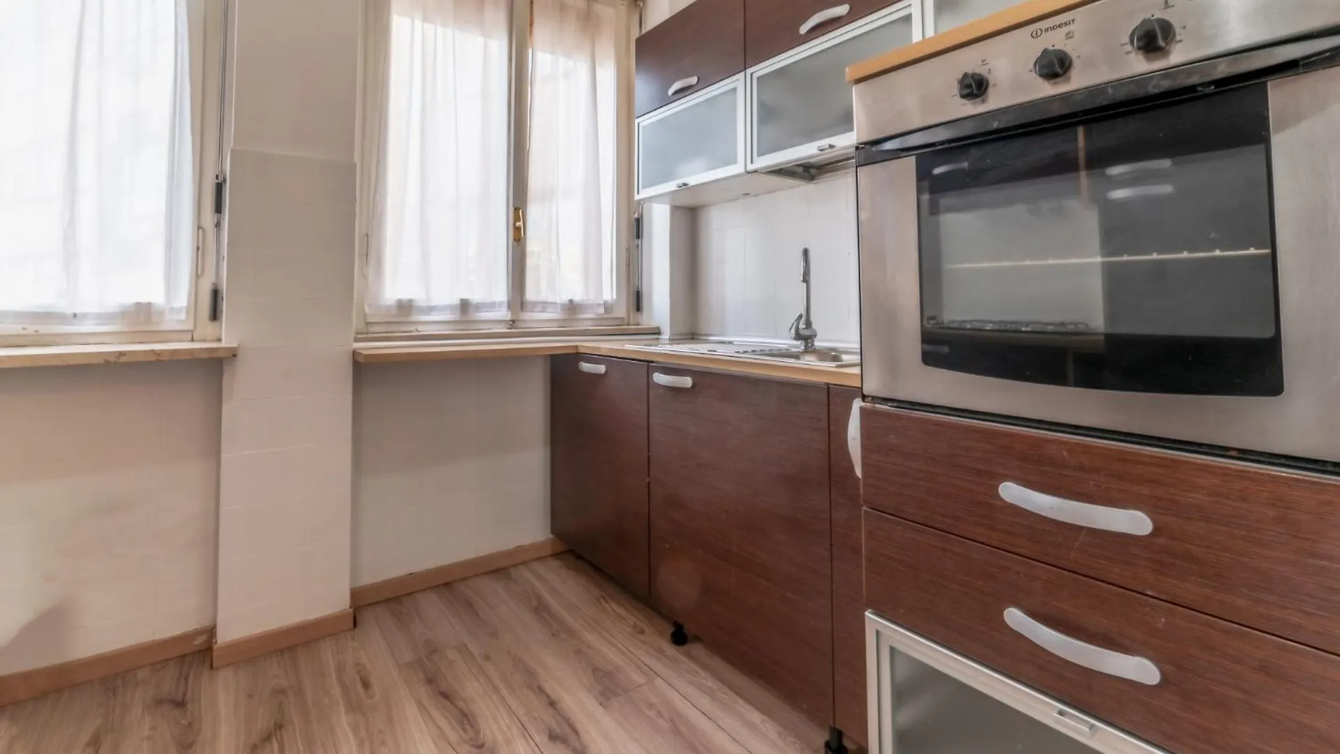 Casa Giuli - Metro Jonio Apartment Rome