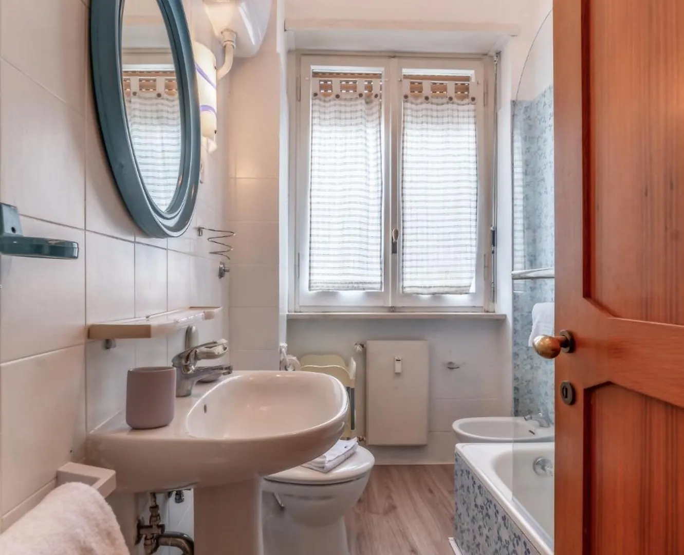 Casa Giuli - Metro Jonio Apartment Rome